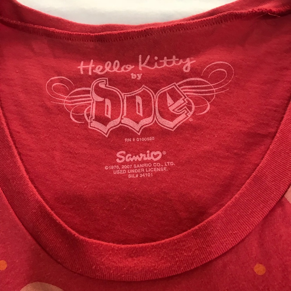 Hello Kitty Tee DOE Panda Bunny Dog Red polka Dots - Picture 3 of 6